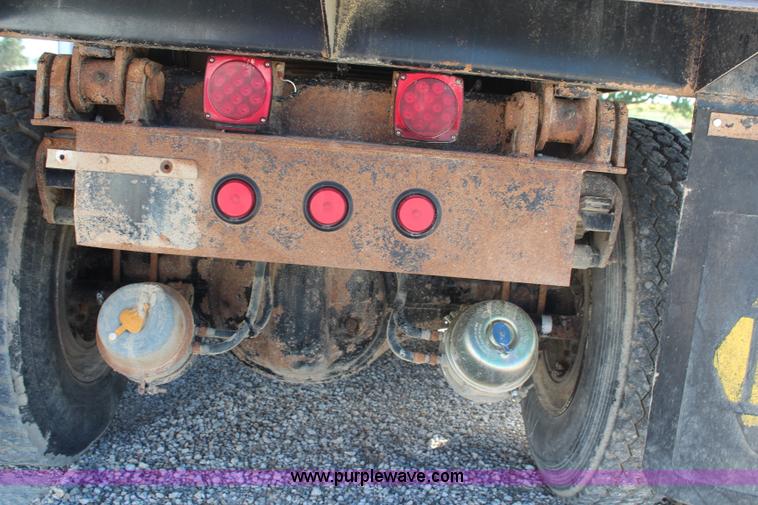 image for item H6831 1987 Kenworth T600A dump truck