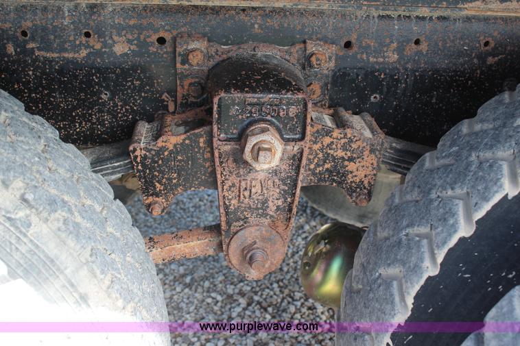 image for item H6831 1987 Kenworth T600A dump truck