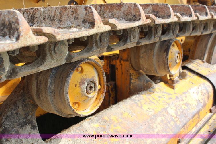 image for item H6838 1972 International TD15 dozer