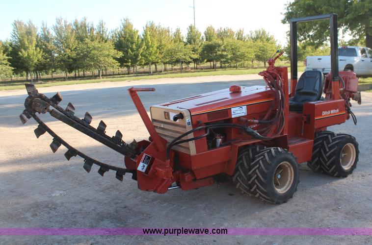 image for item H6850 1988 Ditch Witch 350SX DD vibratory plow