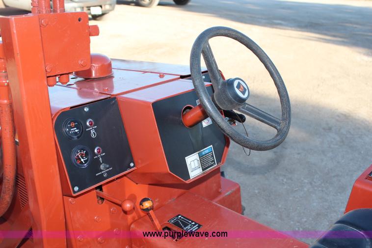 image for item H6850 1988 Ditch Witch 350SX DD vibratory plow