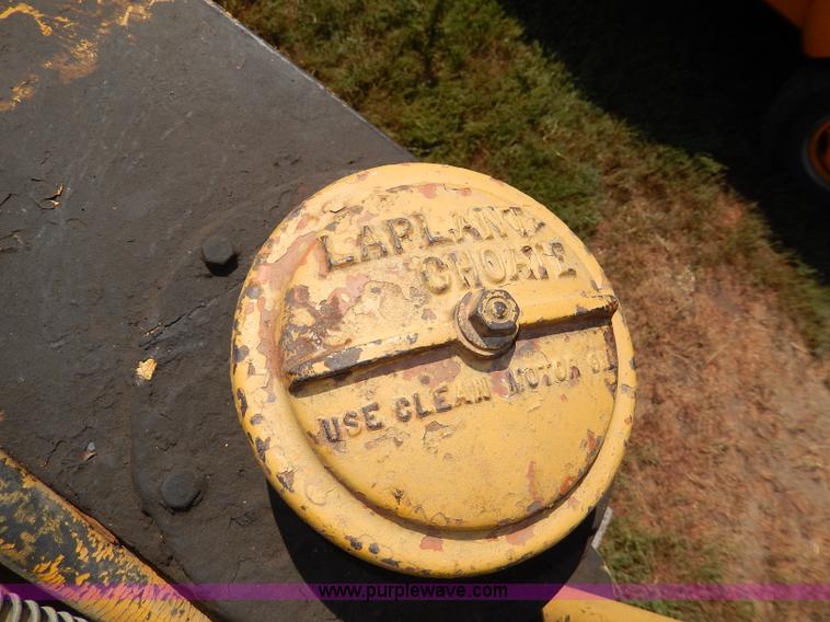 image for item H6867 Caterpillar D6 dozer