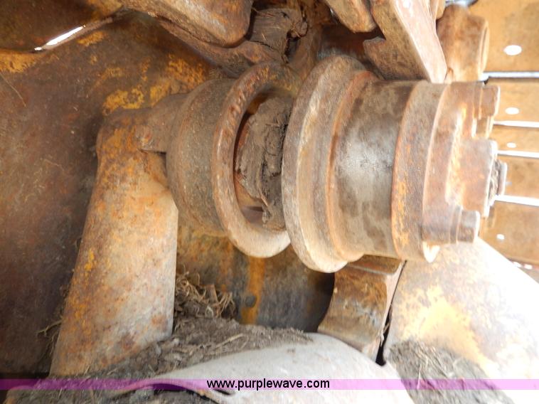 image for item H6867 Caterpillar D6 dozer
