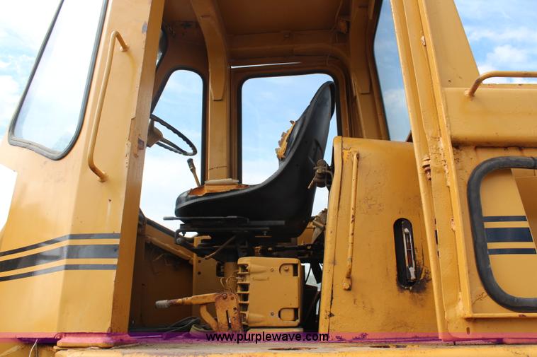 image for item H6926 1974 Fiat-Allis 605 wheel loader