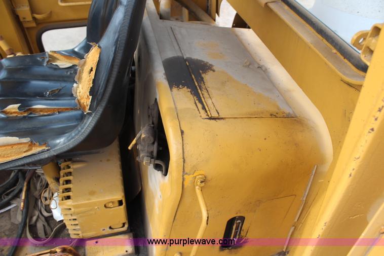 image for item H6926 1974 Fiat-Allis 605 wheel loader