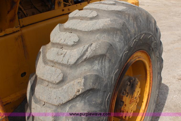 image for item H6926 1974 Fiat-Allis 605 wheel loader