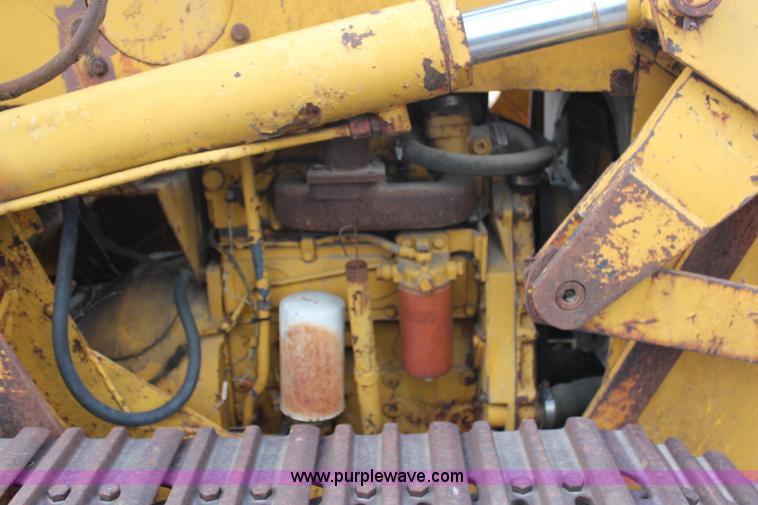 image for item H6976 International 500C track loader