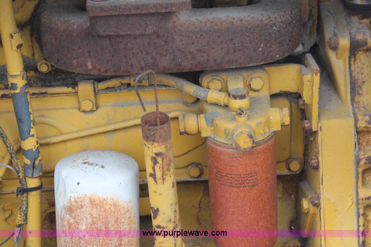 image for item H6976 International 500C track loader