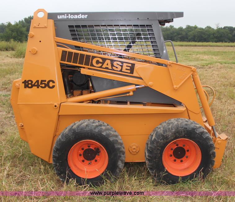 image for item H6995 Case 1845 skid steer