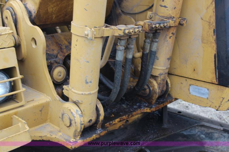 image for item H6996 1992 Caterpillar E120B excavator