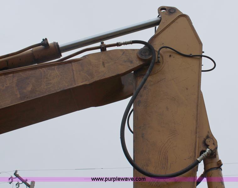 image for item H6996 1992 Caterpillar E120B excavator