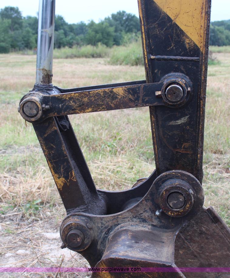 image for item H6996 1992 Caterpillar E120B excavator