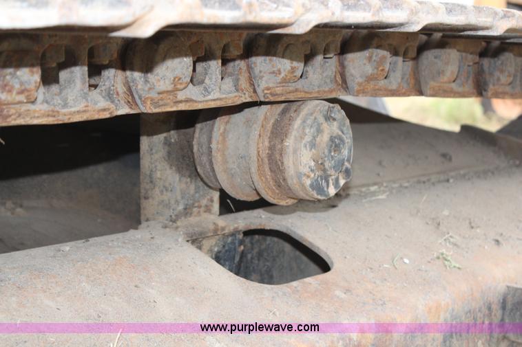 image for item H6996 1992 Caterpillar E120B excavator