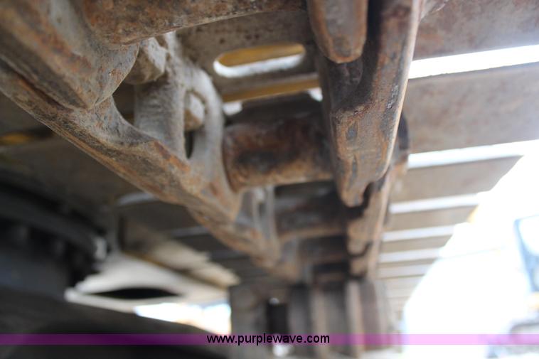 image for item H6996 1992 Caterpillar E120B excavator