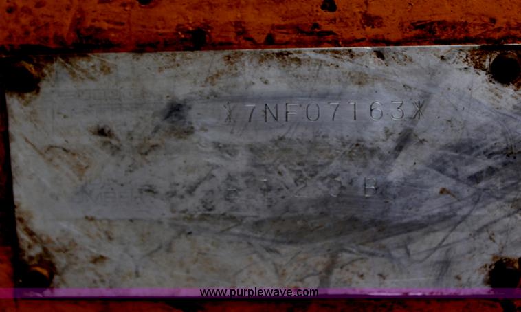 image for item H6996 1992 Caterpillar E120B excavator