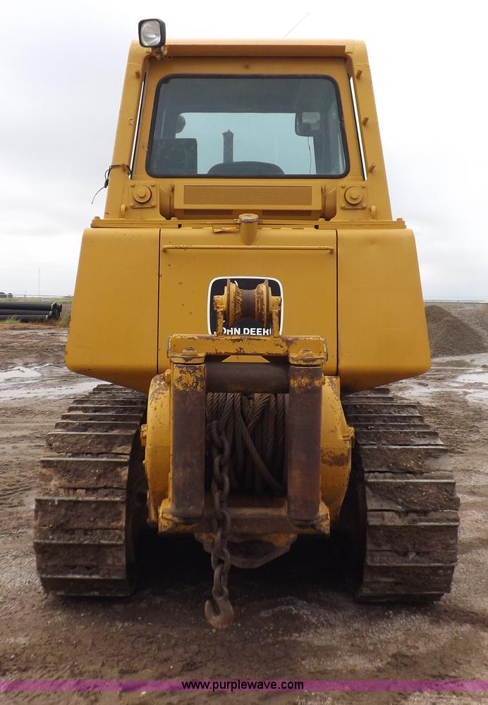 image for item I7540 1981 John Deere 750E dozer