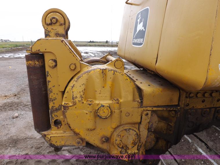 image for item I7540 1981 John Deere 750E dozer