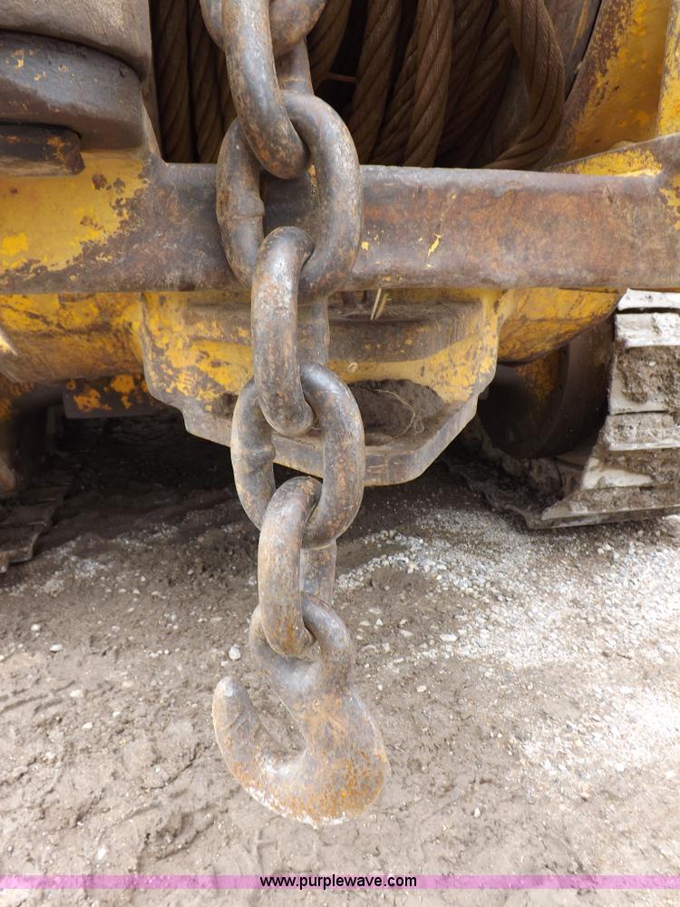 image for item I7540 1981 John Deere 750E dozer