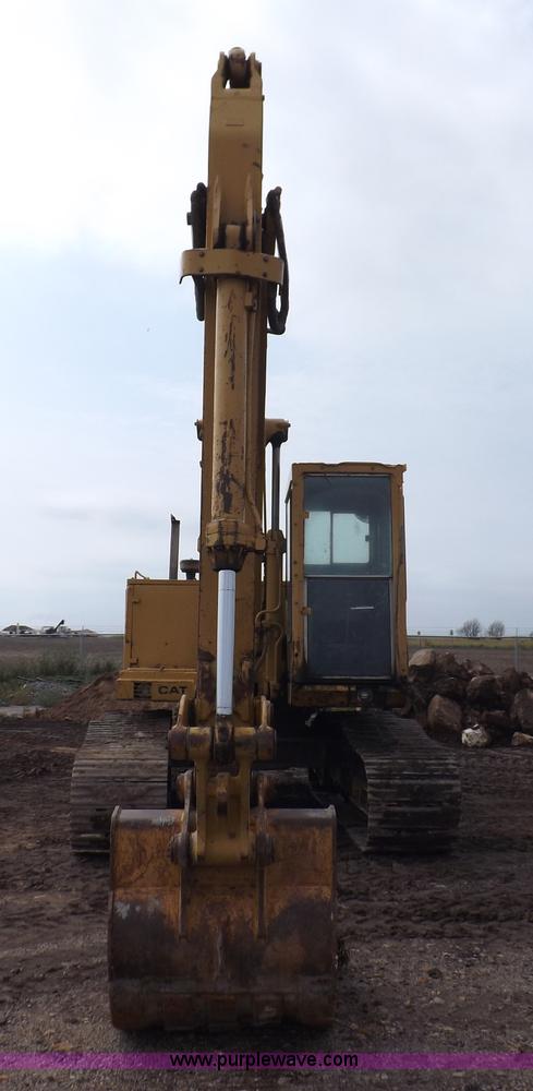 image for item I7541 1987 Caterpillar 215B LC excavator