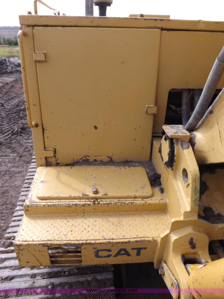 image for item I7541 1987 Caterpillar 215B LC excavator