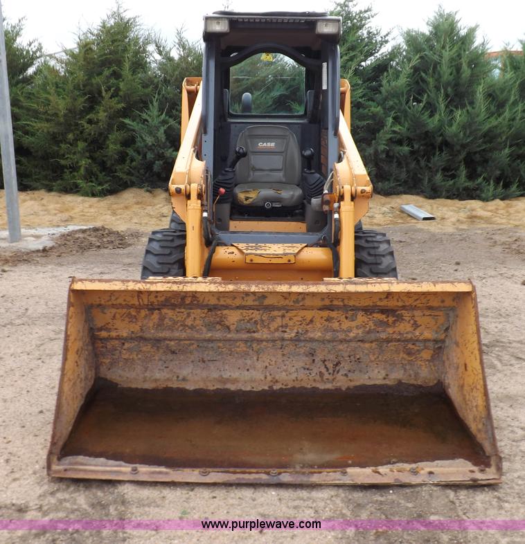 image for item I7542 2008 Case 410 skid steer