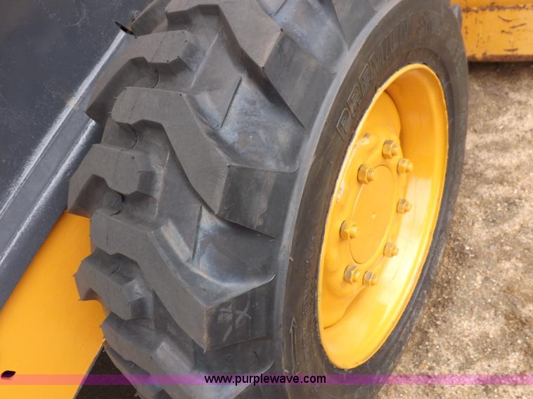 image for item I7542 2008 Case 410 skid steer