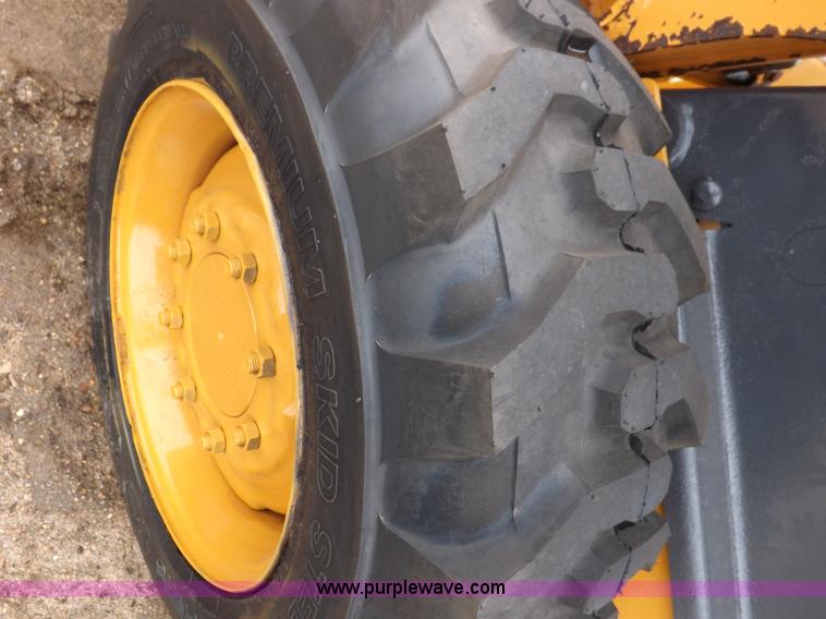 image for item I7542 2008 Case 410 skid steer