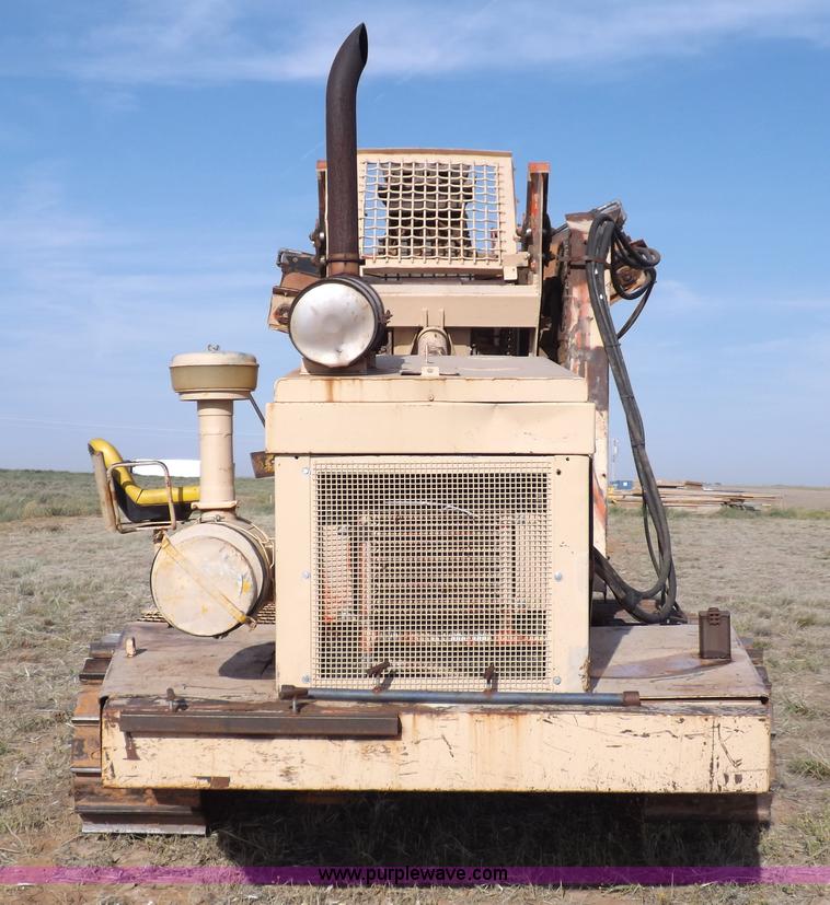 image for item I7591 1977 Koehring 700 wheel trencher