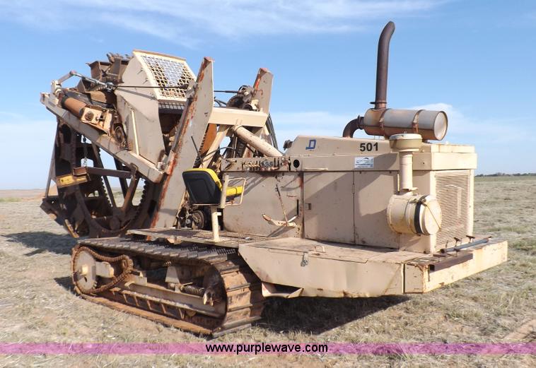 image for item I7591 1977 Koehring 700 wheel trencher