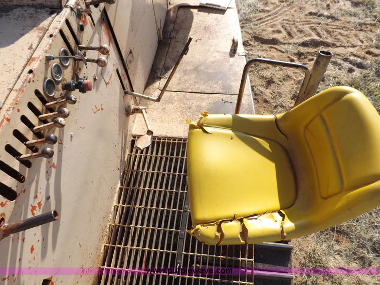 image for item I7591 1977 Koehring 700 wheel trencher