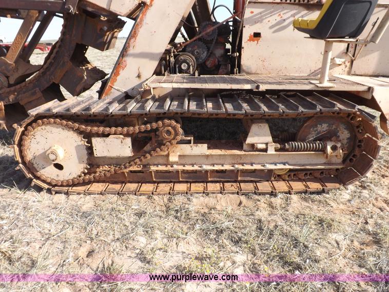 image for item I7591 1977 Koehring 700 wheel trencher