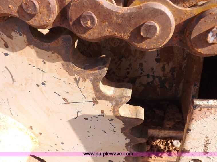 image for item I7591 1977 Koehring 700 wheel trencher