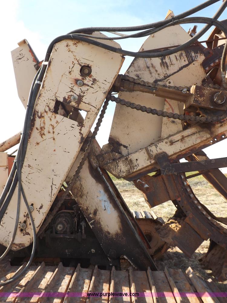 image for item I7591 1977 Koehring 700 wheel trencher