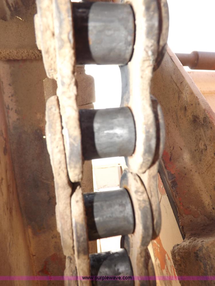 image for item I7591 1977 Koehring 700 wheel trencher