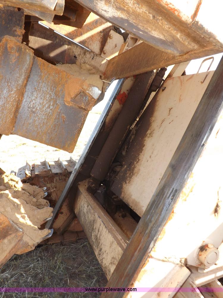 image for item I7591 1977 Koehring 700 wheel trencher