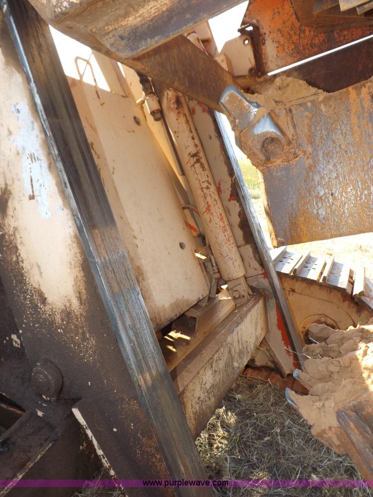 image for item I7591 1977 Koehring 700 wheel trencher