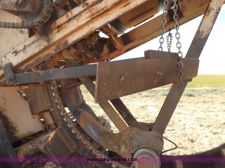 image for item I7591 1977 Koehring 700 wheel trencher