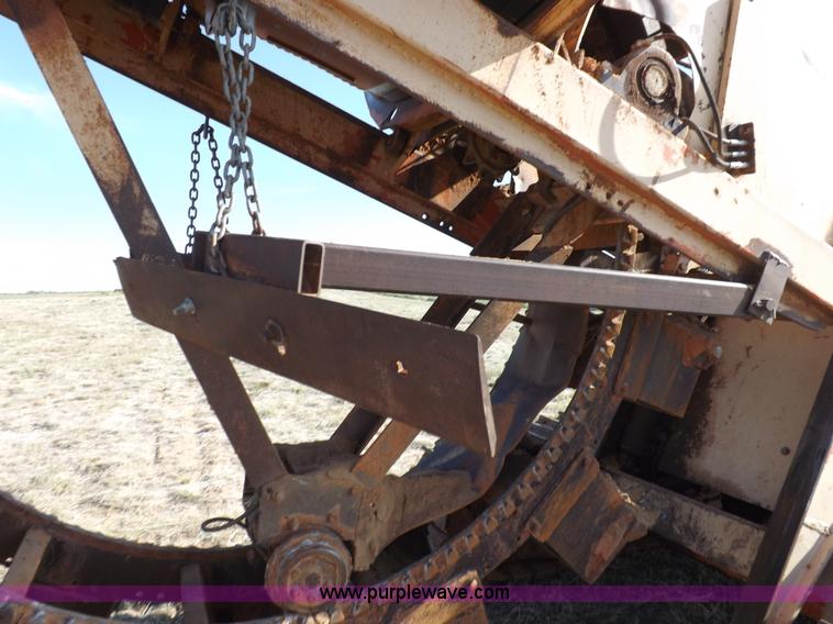 image for item I7591 1977 Koehring 700 wheel trencher