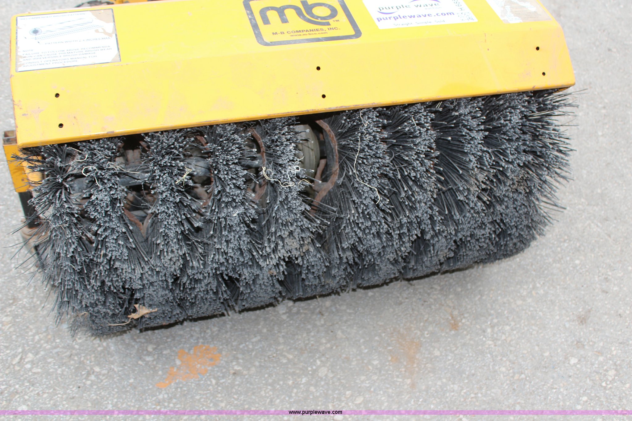 MB broom in Shawnee, KS Item H6853 sold Purple Wave