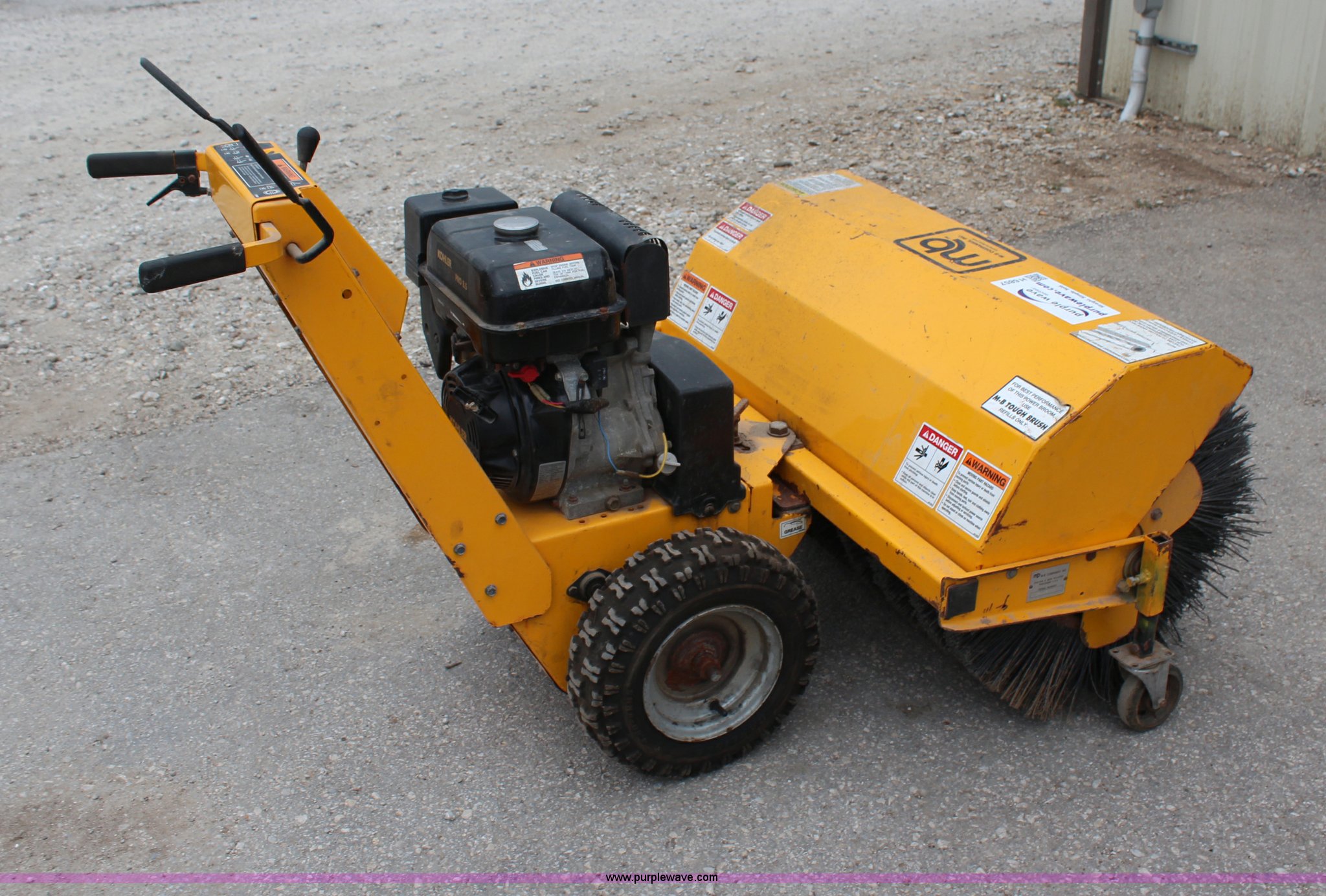 MB broom in Shawnee, KS Item H6857 sold Purple Wave