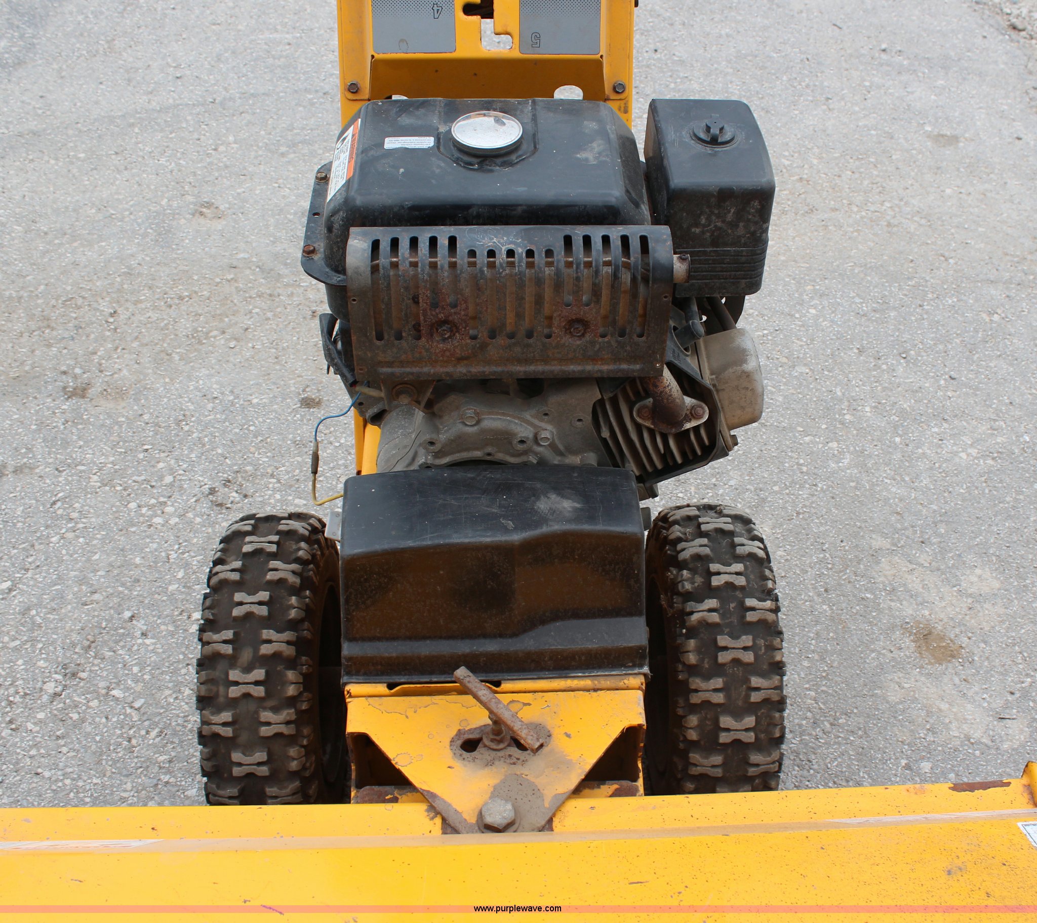 MB broom in Shawnee, KS Item H6857 sold Purple Wave