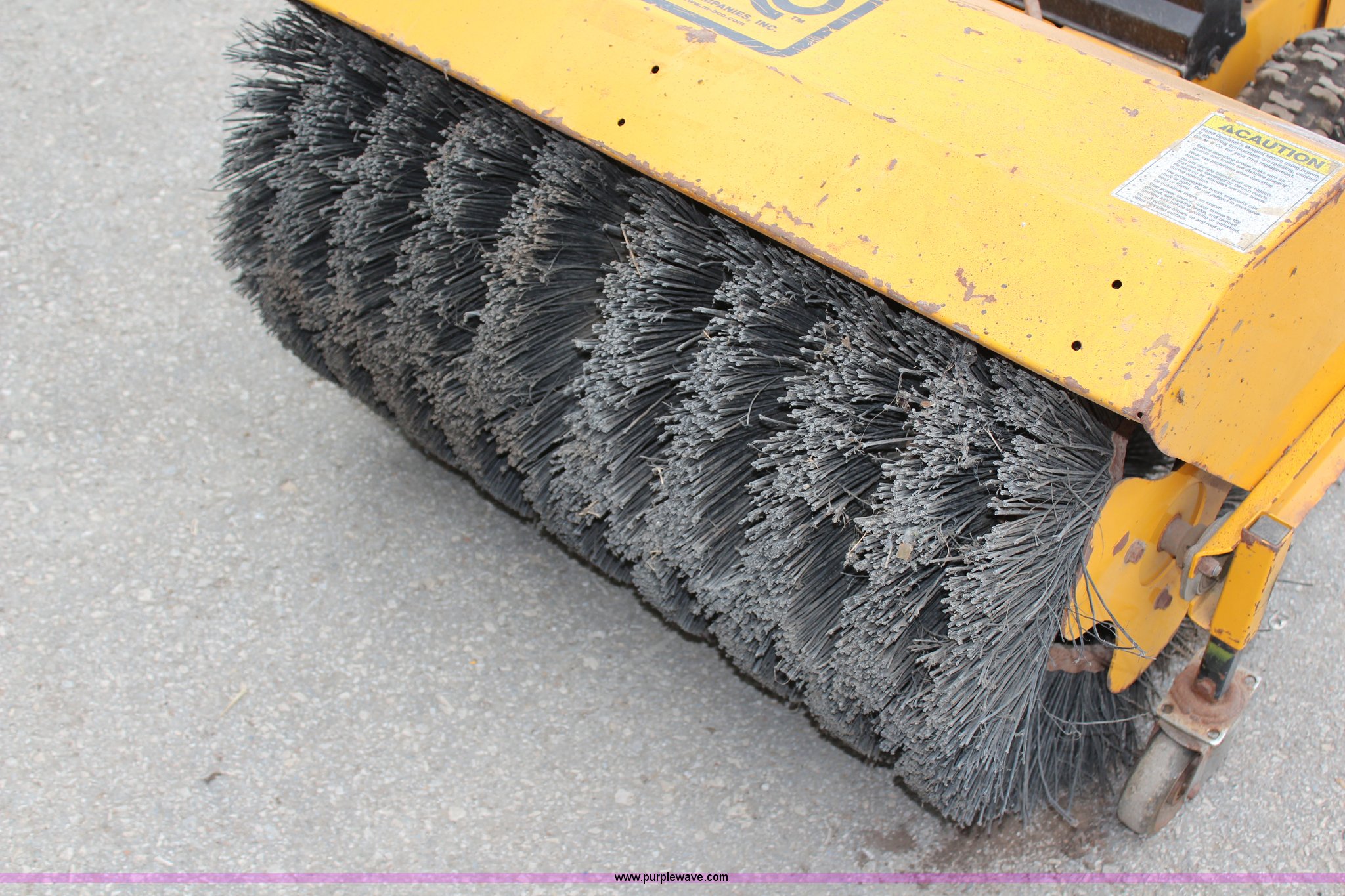 MB broom in Shawnee, KS Item H6857 sold Purple Wave