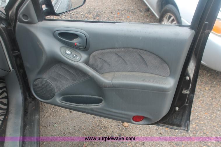 image for item H4216 1999 Pontiac Grand AM SE