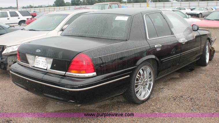 image for item H4217 1997 Ford Crown Victoria LX