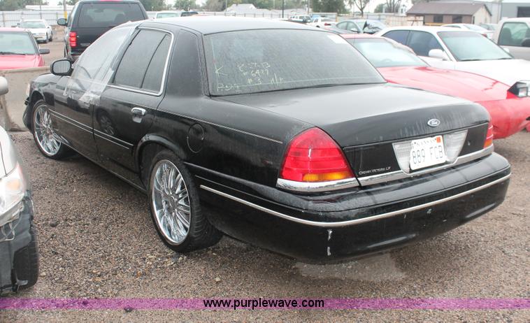 image for item H4217 1997 Ford Crown Victoria LX