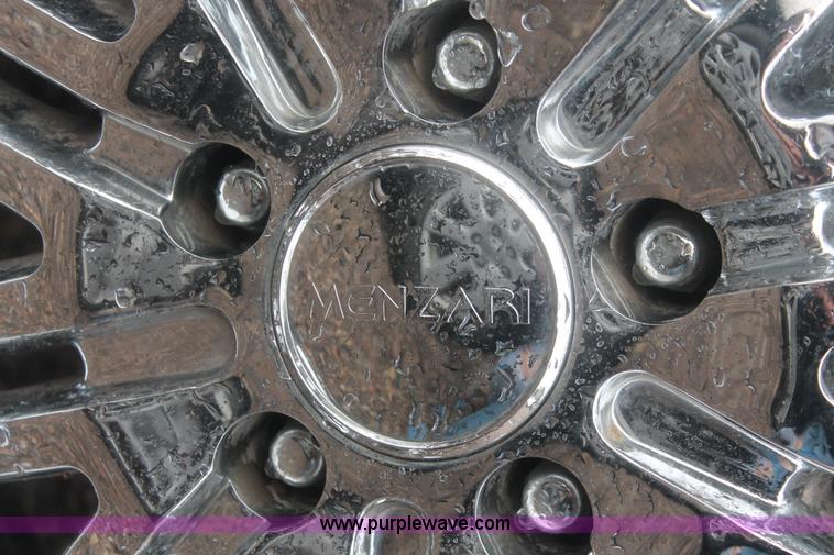 image for item H4217 1997 Ford Crown Victoria LX