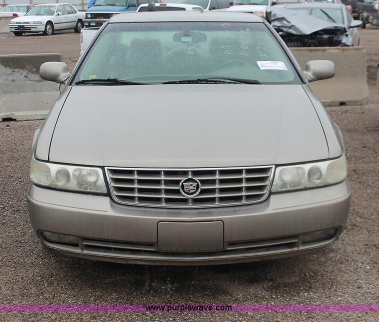 image for item H4219 2002 Cadillac Seville SLS