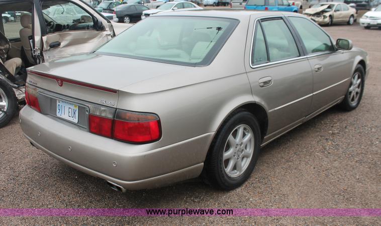 image for item H4219 2002 Cadillac Seville SLS