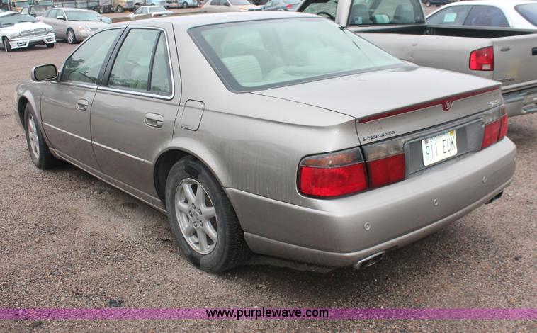 image for item H4219 2002 Cadillac Seville SLS