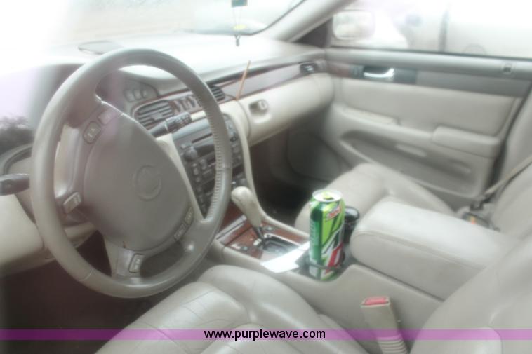 image for item H4219 2002 Cadillac Seville SLS